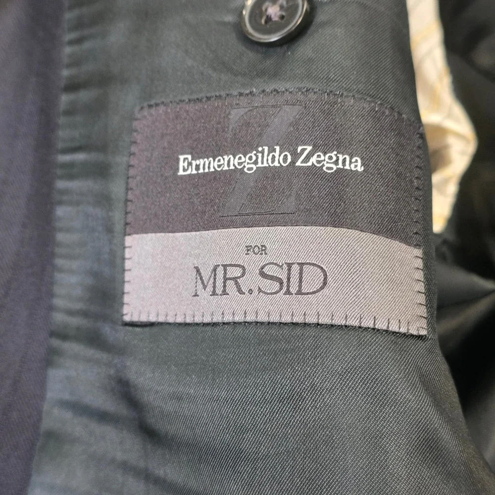 Ermenegildo Zegna Traveller Blazer Mens 62L Brown Pinstripe Wool Jacket Swiss